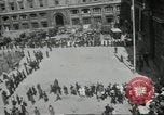 Immagine di Il francese di Seconda Divisione Corazzate Parigi Francia, 1944, secondo 9 filmato di repertorio 65675061296