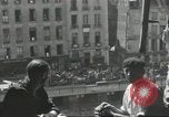 Immagine di Il francese di Seconda Divisione Corazzate Parigi Francia, 1944, secondo 27 filmato di repertorio 65675061296