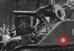 Immagine di Il francese di Seconda Divisione Corazzate Parigi Francia, 1944, secondo 40 filmato di repertorio 65675061296
