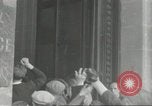 Immagine di Civili francese Parigi Francia, 1944, secondo 9 filmato di repertorio 65675061297