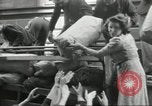 Immagine di Civili francese Parigi Francia, 1944, secondo 41 filmato di repertorio 65675061297
