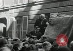 Immagine di Civili francese Parigi Francia, 1944, secondo 46 filmato di repertorio 65675061297