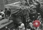 Immagine di Civili francese Parigi Francia, 1944, secondo 53 filmato di repertorio 65675061297