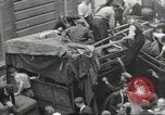 Immagine di Civili francese Parigi Francia, 1944, secondo 55 filmato di repertorio 65675061297