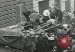 Immagine di Civili francese Parigi Francia, 1944, secondo 62 filmato di repertorio 65675061297