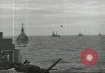 Standbild Invasion Konvoi im Englischen Kanal, 1944, aus Sekunde 6 historischem Filmmaterial Videoclip 65675061299