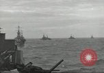 Standbild Invasion Konvoi im Englischen Kanal, 1944, aus Sekunde 18 historischem Filmmaterial Videoclip 65675061299