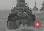 Standbild Invasion Konvoi im Englischen Kanal, 1944, aus Sekunde 25 historischem Filmmaterial Videoclip 65675061299