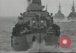 Standbild Invasion Konvoi im Englischen Kanal, 1944, aus Sekunde 26 historischem Filmmaterial Videoclip 65675061299