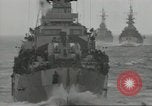 Standbild Invasion Konvoi im Englischen Kanal, 1944, aus Sekunde 31 historischem Filmmaterial Videoclip 65675061299