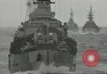 Standbild Invasion Konvoi im Englischen Kanal, 1944, aus Sekunde 33 historischem Filmmaterial Videoclip 65675061299