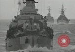 Standbild Invasion Konvoi im Englischen Kanal, 1944, aus Sekunde 34 historischem Filmmaterial Videoclip 65675061299
