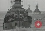 Standbild Invasion Konvoi im Englischen Kanal, 1944, aus Sekunde 35 historischem Filmmaterial Videoclip 65675061299