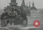 Standbild Invasion Konvoi im Englischen Kanal, 1944, aus Sekunde 49 historischem Filmmaterial Videoclip 65675061299