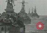 Standbild Invasion Konvoi im Englischen Kanal, 1944, aus Sekunde 60 historischem Filmmaterial Videoclip 65675061299