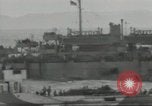 Standbild Invasion Konvoi im Englischen Kanal, 1944, aus Sekunde 15 historischem Filmmaterial Videoclip 65675061300
