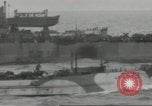 Standbild Invasion Konvoi im Englischen Kanal, 1944, aus Sekunde 18 historischem Filmmaterial Videoclip 65675061300
