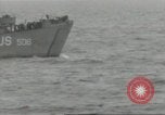 Standbild Invasion Konvoi im Englischen Kanal, 1944, aus Sekunde 26 historischem Filmmaterial Videoclip 65675061300