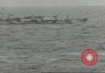 Standbild Invasion Konvoi im Englischen Kanal, 1944, aus Sekunde 40 historischem Filmmaterial Videoclip 65675061300