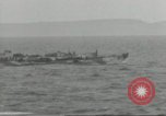 Standbild Invasion Konvoi im Englischen Kanal, 1944, aus Sekunde 45 historischem Filmmaterial Videoclip 65675061300