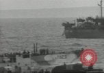 Standbild Invasion Konvoi im Englischen Kanal, 1944, aus Sekunde 57 historischem Filmmaterial Videoclip 65675061300
