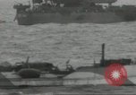 Standbild Invasion Konvoi im Englischen Kanal, 1944, aus Sekunde 60 historischem Filmmaterial Videoclip 65675061300