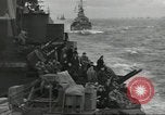 Standbild alliierten Konvois im Englischen Kanal, 1944, aus Sekunde 11 historischem Filmmaterial Videoclip 65675061301