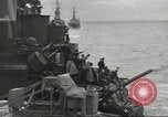 Standbild alliierten Konvois im Englischen Kanal, 1944, aus Sekunde 32 historischem Filmmaterial Videoclip 65675061301