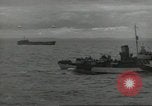 Standbild alliierten Konvois im Englischen Kanal, 1944, aus Sekunde 53 historischem Filmmaterial Videoclip 65675061301