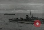 Standbild alliierten Konvois im Englischen Kanal, 1944, aus Sekunde 56 historischem Filmmaterial Videoclip 65675061301
