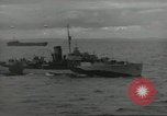 Standbild alliierten Konvois im Englischen Kanal, 1944, aus Sekunde 60 historischem Filmmaterial Videoclip 65675061301