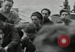 Standbild alliierten Konvois Colleville-sur-Mer Normandie Frankreich, 1944, aus Sekunde 21 historischem Filmmaterial Videoclip 65675061302