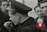 Standbild alliierten Konvois Colleville-sur-Mer Normandie Frankreich, 1944, aus Sekunde 54 historischem Filmmaterial Videoclip 65675061302