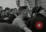 Standbild alliierten Konvois Colleville-sur-Mer Normandie Frankreich, 1944, aus Sekunde 58 historischem Filmmaterial Videoclip 65675061302