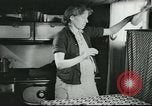 Standbild Poor Farm Familie United States USA, 1940, aus Sekunde 4 historischem Filmmaterial Videoclip 65675061312