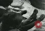 Standbild Poor Farm Familie United States USA, 1940, aus Sekunde 46 historischem Filmmaterial Videoclip 65675061312