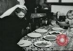Standbild Poor Farm Familie United States USA, 1940, aus Sekunde 52 historischem Filmmaterial Videoclip 65675061312