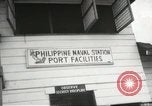 Standbild Richard Nixon mit Ramon Magsaysay Corregidor Island Philippinen, 1953, aus Sekunde 18 historischem Filmmaterial Videoclip 65675061314