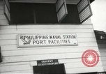 Standbild Richard Nixon mit Ramon Magsaysay Corregidor Island Philippinen, 1953, aus Sekunde 20 historischem Filmmaterial Videoclip 65675061314