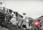 Standbild Richard Nixon mit Ramon Magsaysay Corregidor Island Philippinen, 1953, aus Sekunde 34 historischem Filmmaterial Videoclip 65675061314