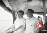 Standbild Richard Nixon mit Ramon Magsaysay Corregidor Island Philippinen, 1953, aus Sekunde 57 historischem Filmmaterial Videoclip 65675061314