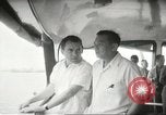 Standbild Richard Nixon mit Ramon Magsaysay Corregidor Island Philippinen, 1953, aus Sekunde 60 historischem Filmmaterial Videoclip 65675061314