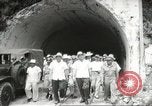 Standbild Richard Nixon Corregidor Island Philippinen, 1953, aus Sekunde 10 historischem Filmmaterial Videoclip 65675061315