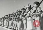 Image Les femmes israéliennes soldats Israël, 1956, de la seconde 23 séquences d'archives historiques vidéo 65675061326