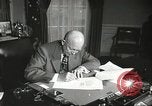 Standbild Präsident Dwight Eisenhower Washington DC USA, 1957, aus Sekunde 16 historischem Filmmaterial Videoclip 65675061330