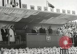 Standbild Parade zu feiern israelischen Unabhängigkeit Tel Aviv Israel, 1957, aus Sekunde 17 historischem Filmmaterial Videoclip 65675061341