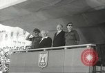 Standbild Parade zu feiern israelischen Unabhängigkeit Tel Aviv Israel, 1957, aus Sekunde 18 historischem Filmmaterial Videoclip 65675061341
