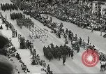 Standbild Parade zu feiern israelischen Unabhängigkeit Tel Aviv Israel, 1957, aus Sekunde 43 historischem Filmmaterial Videoclip 65675061341