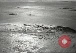 Standbild Pinguine McMurdo Sound der Antarktis, 1955, aus Sekunde 14 historischem Filmmaterial Videoclip 65675061344