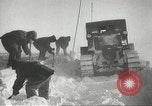 Standbild Pinguine McMurdo Sound der Antarktis, 1955, aus Sekunde 49 historischem Filmmaterial Videoclip 65675061344
